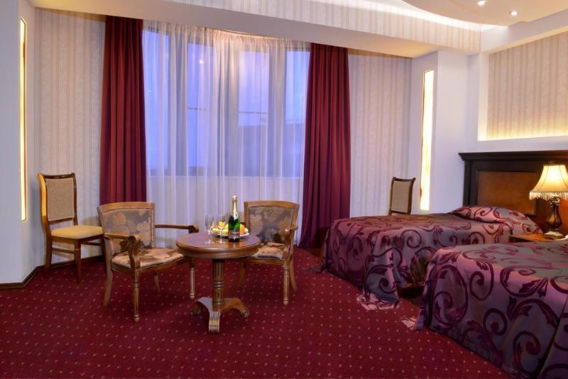 Spa Hotel Grace Forum Yerevan Bilik gambar