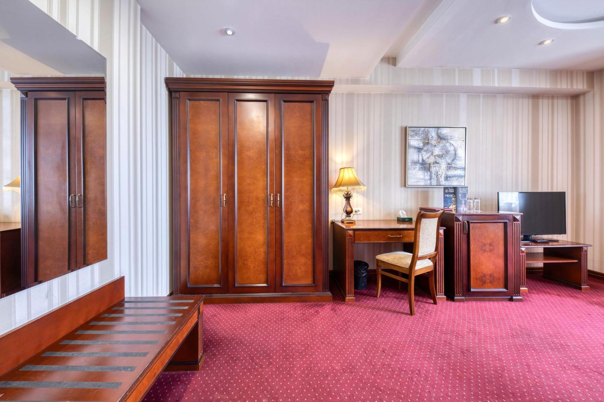 Spa Hotel Grace Forum Yerevan Bilik gambar