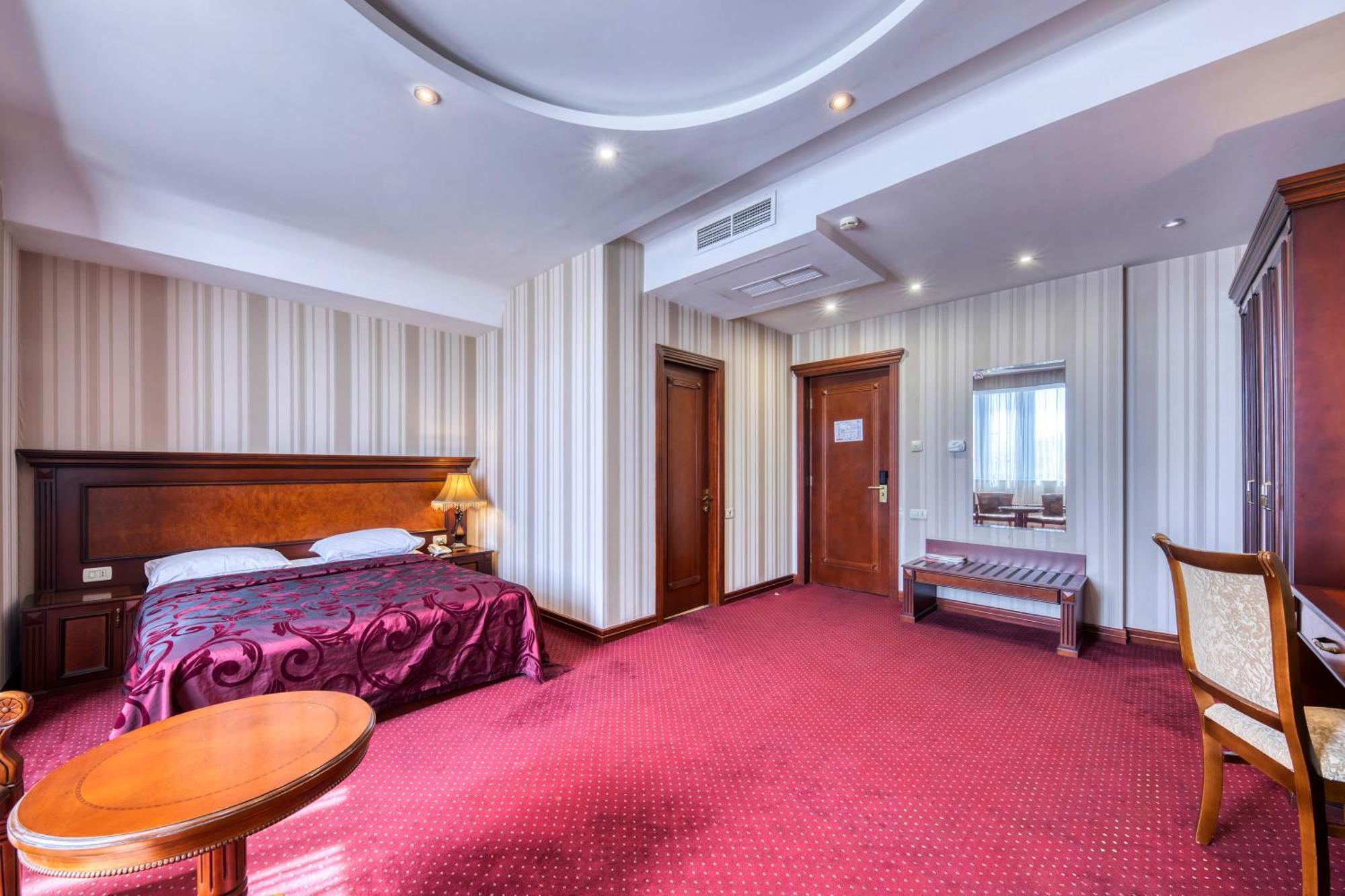 Spa Hotel Grace Forum Yerevan Bilik gambar
