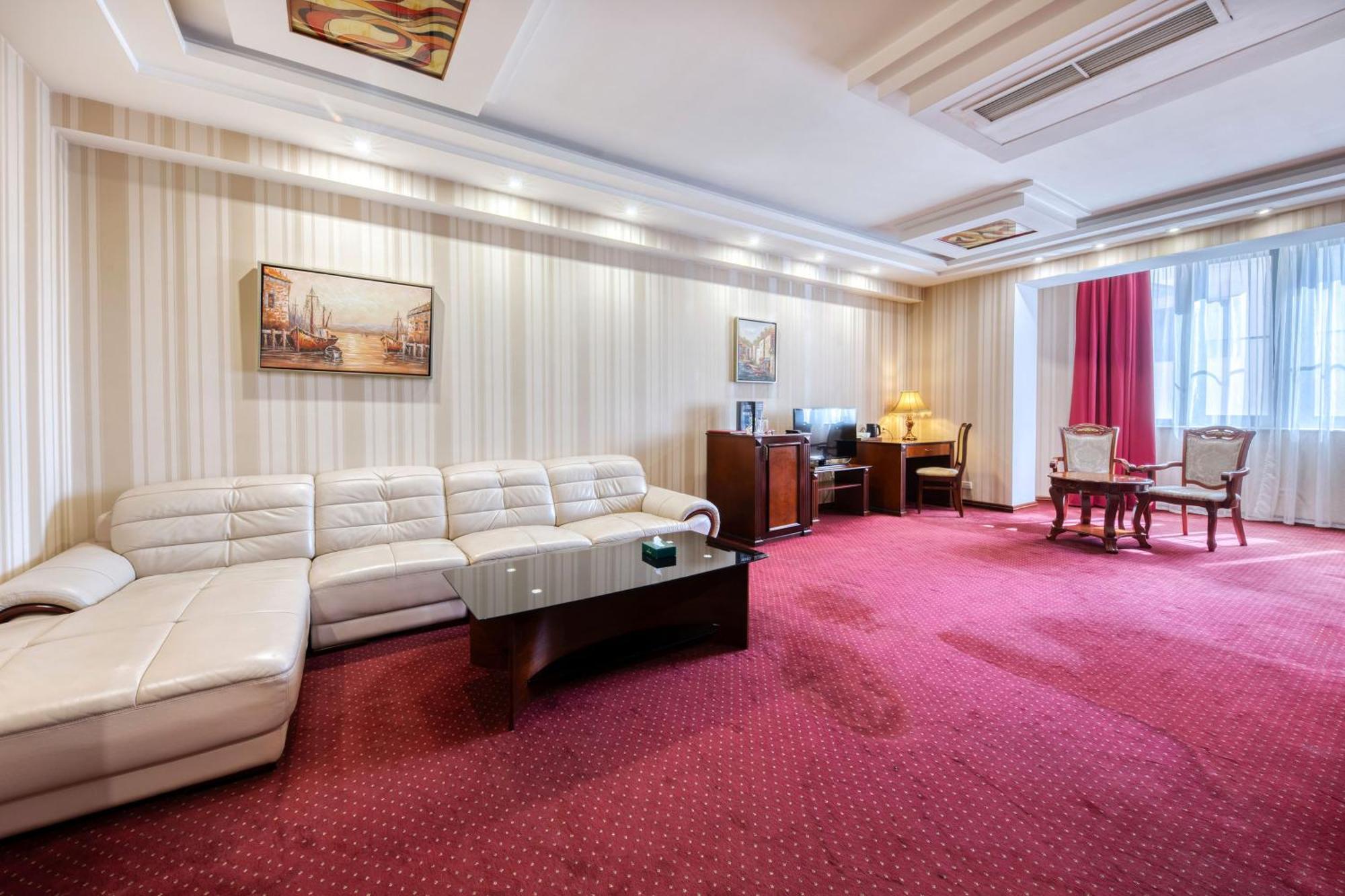 Spa Hotel Grace Forum Yerevan Bilik gambar
